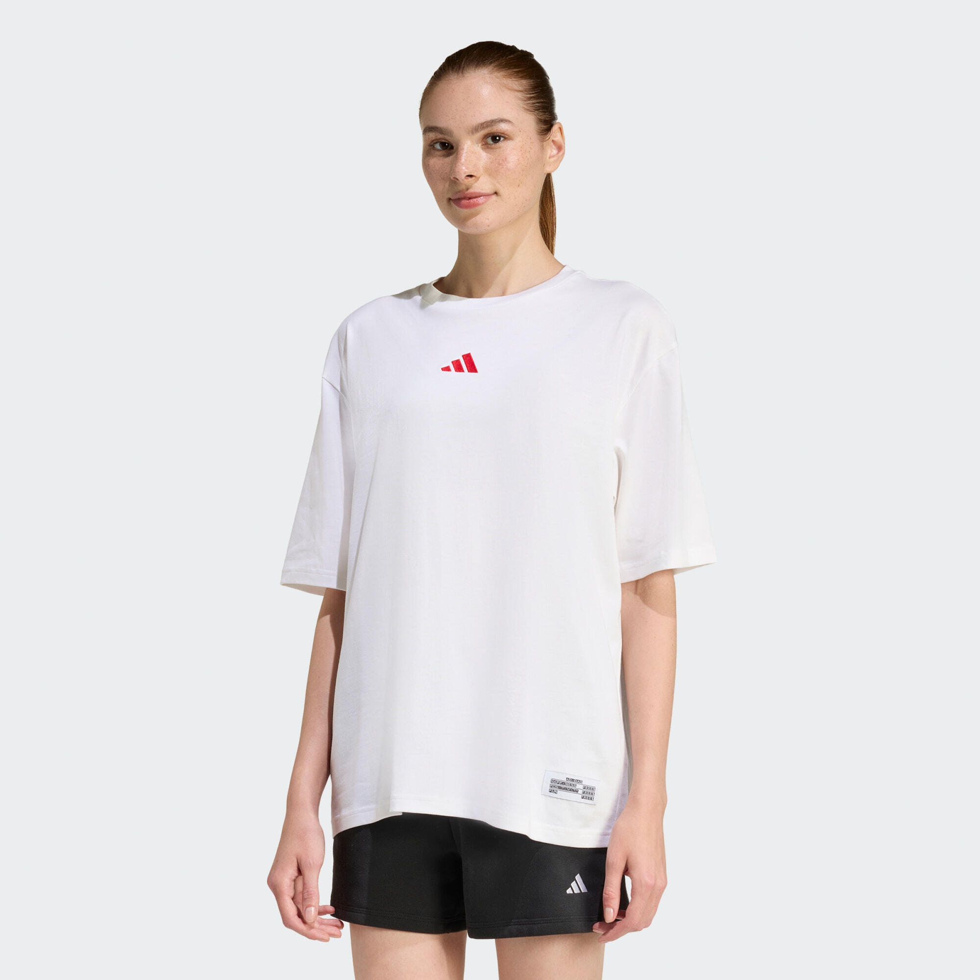 ADIDAS T-SHIRT GRAFICA OVERSIZE CON MINI RICAMO