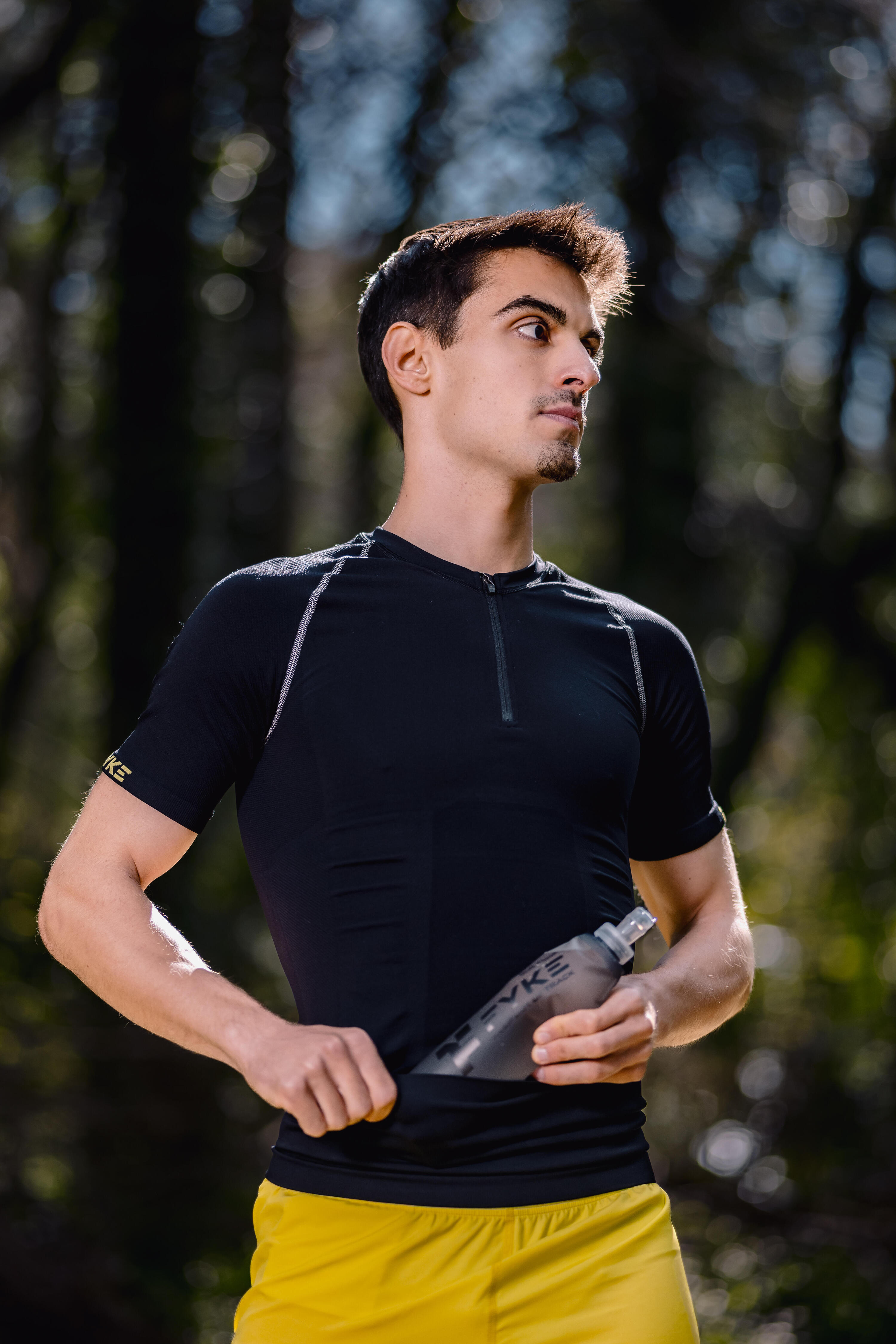T-shirt senza cuciture con cintura integrata per il trail running 3/3