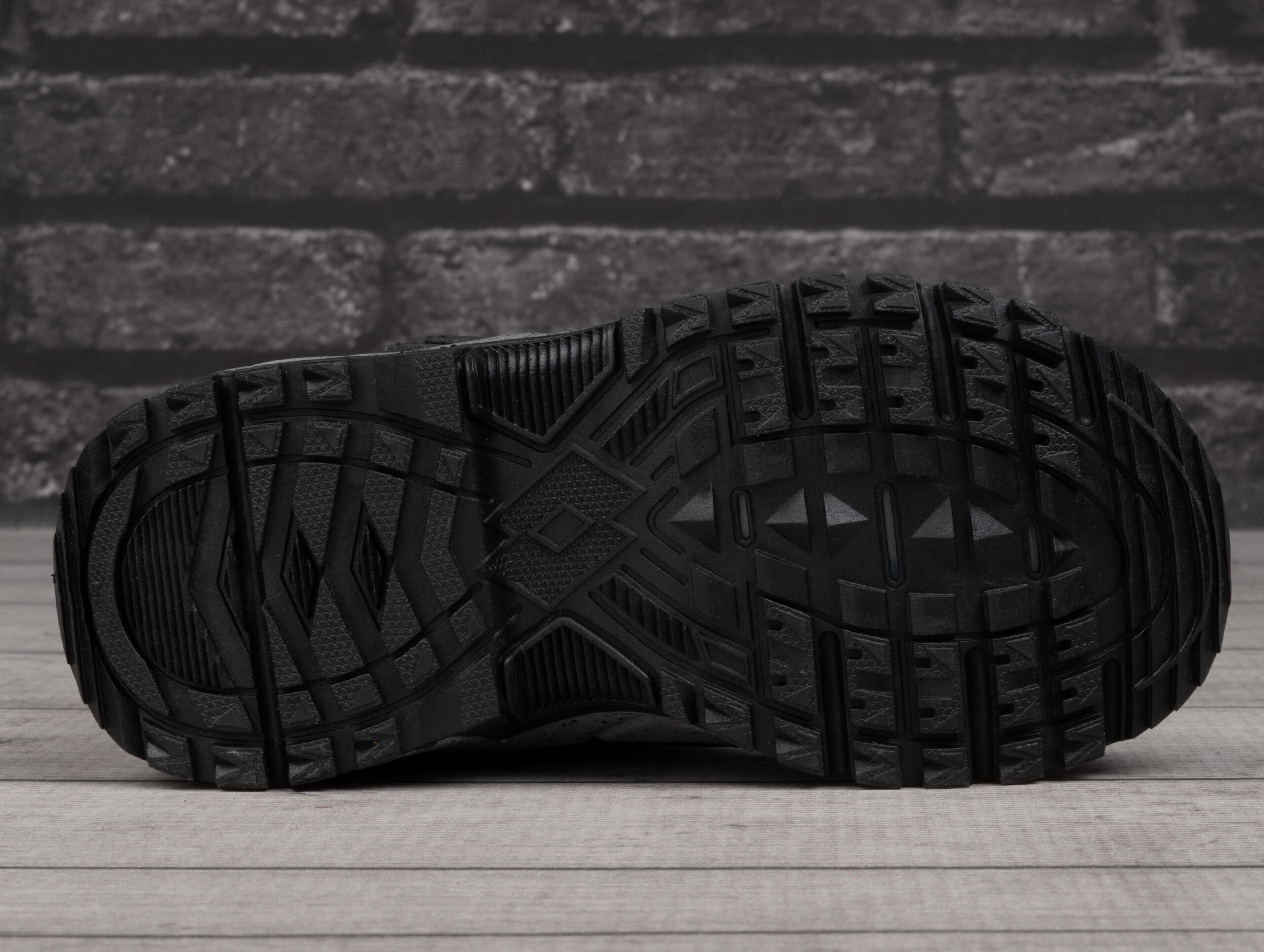 Buty dziecięce zimowe Lotto ALDERTON MID K 5/7