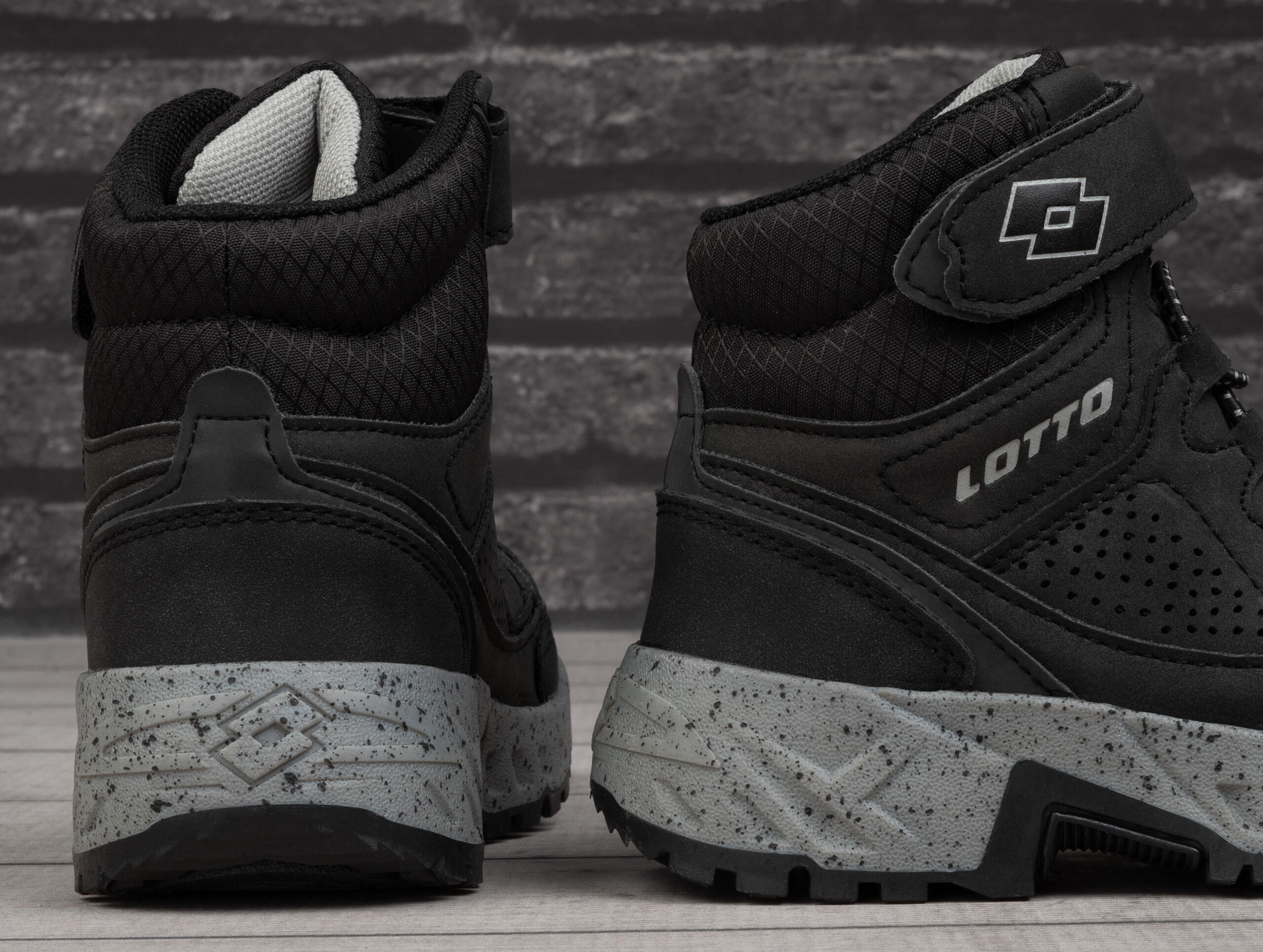 Buty dziecięce zimowe Lotto ALDERTON MID K 4/7