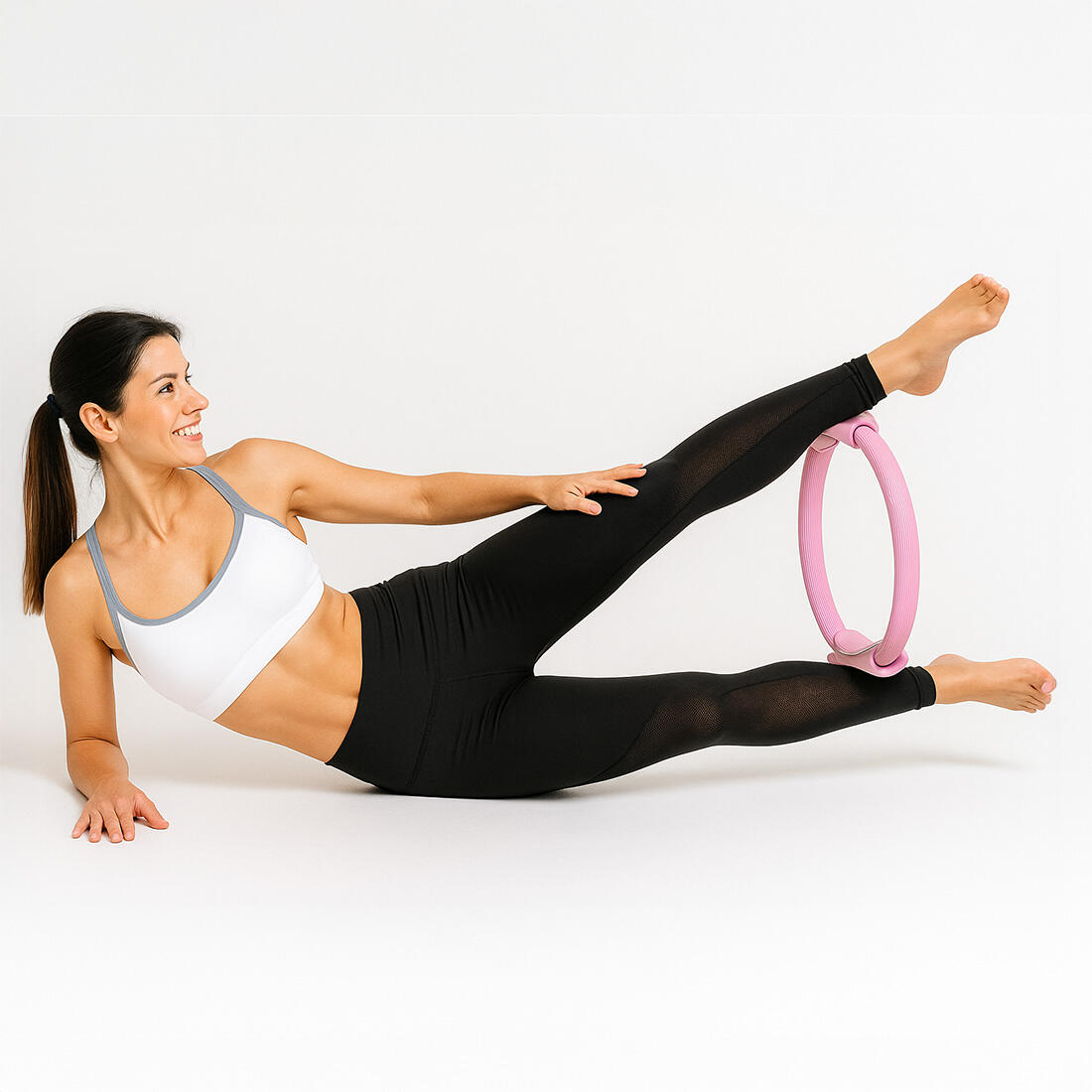 Anello Pilates con impugnature ergonomiche per rafforzare e tonificare muscoli 3/5