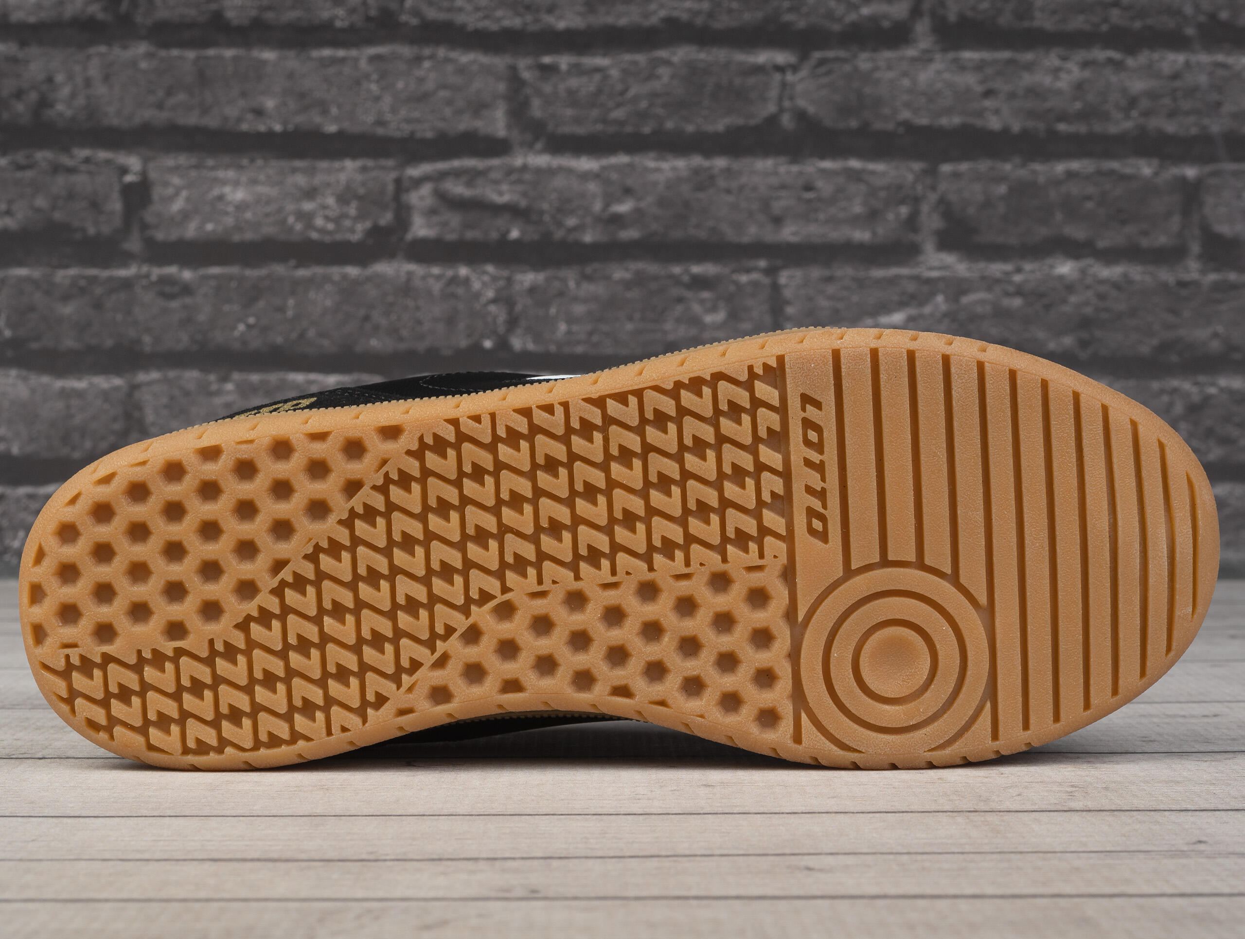 Buty męskie sportowe Lotto MAKERA 2401070U 5/6