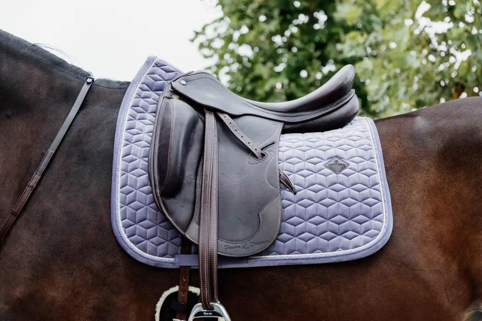 Tapis de selle dressage velours violet clair 3/6