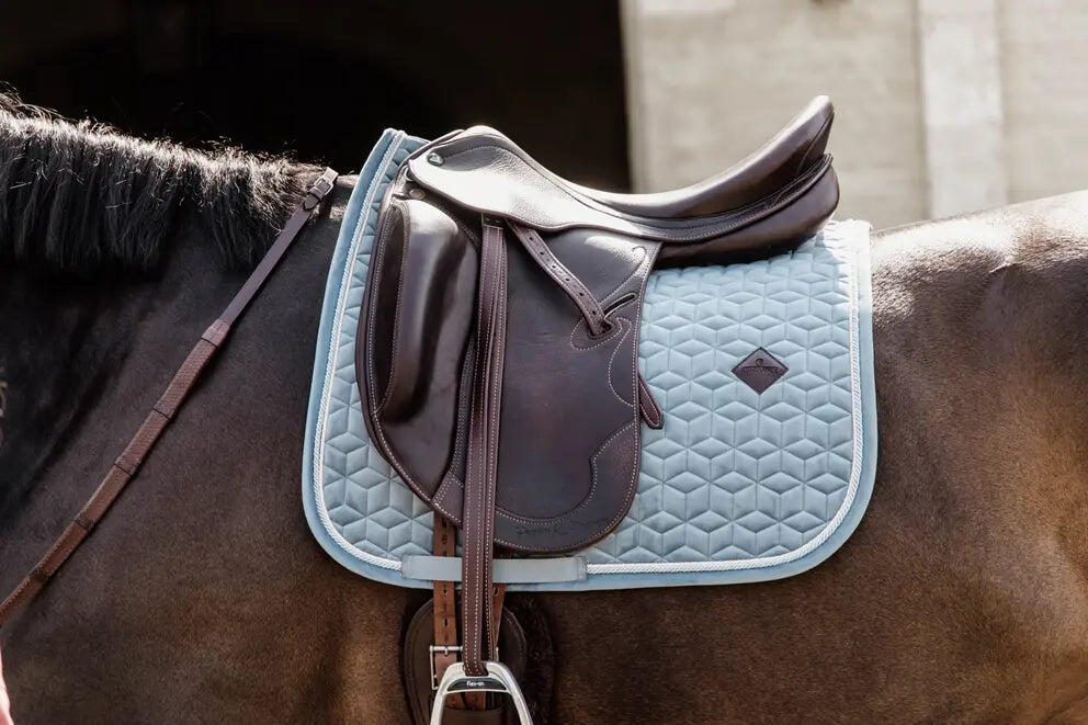Tapis de selle dressage velours violet clair 4/6