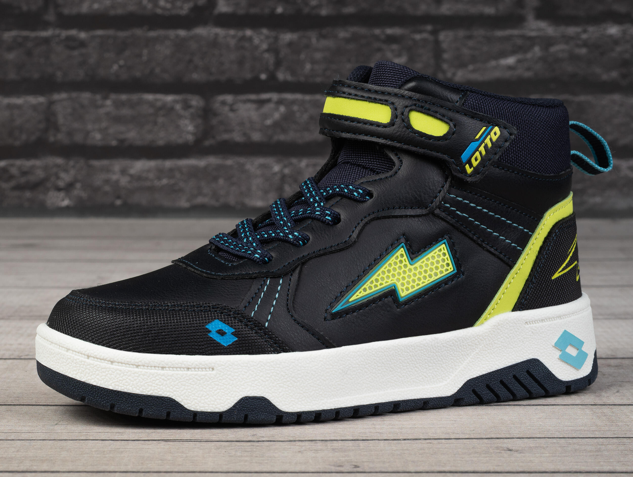 Buty sportowe dziecięce Lotto MELCO 3/6