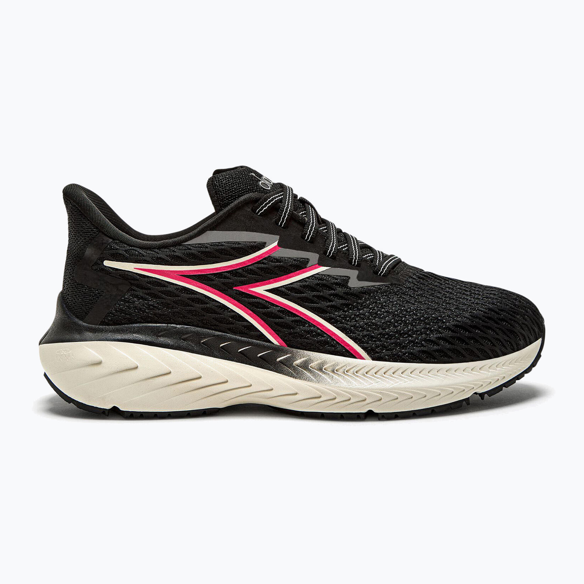 DIADORA picture