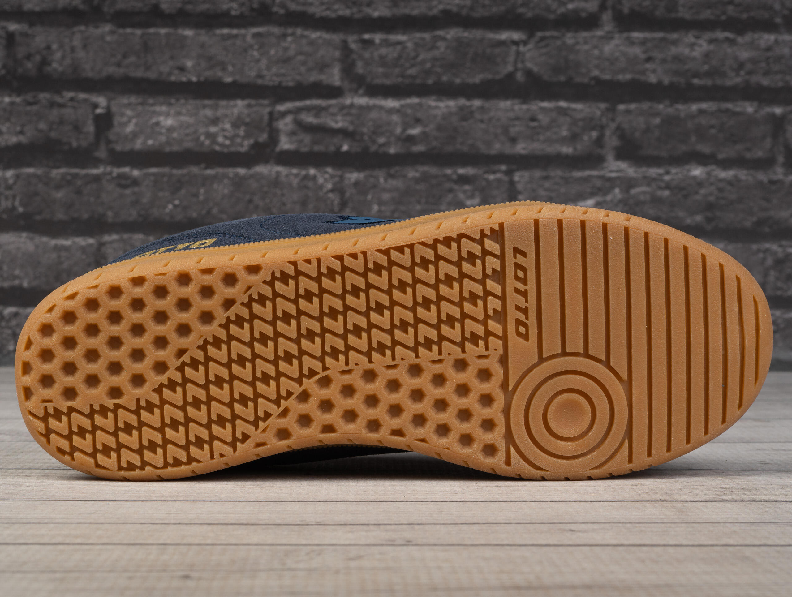 Buty męskie trampki do chodzenia Lotto MAKERA SC 5/7