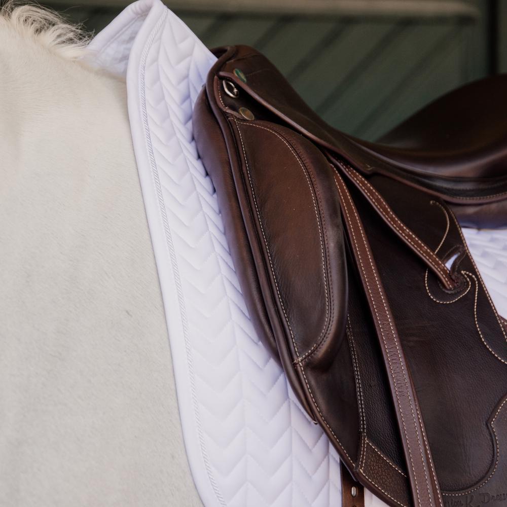 Schabracke fishbone dressage weiss 3/7
