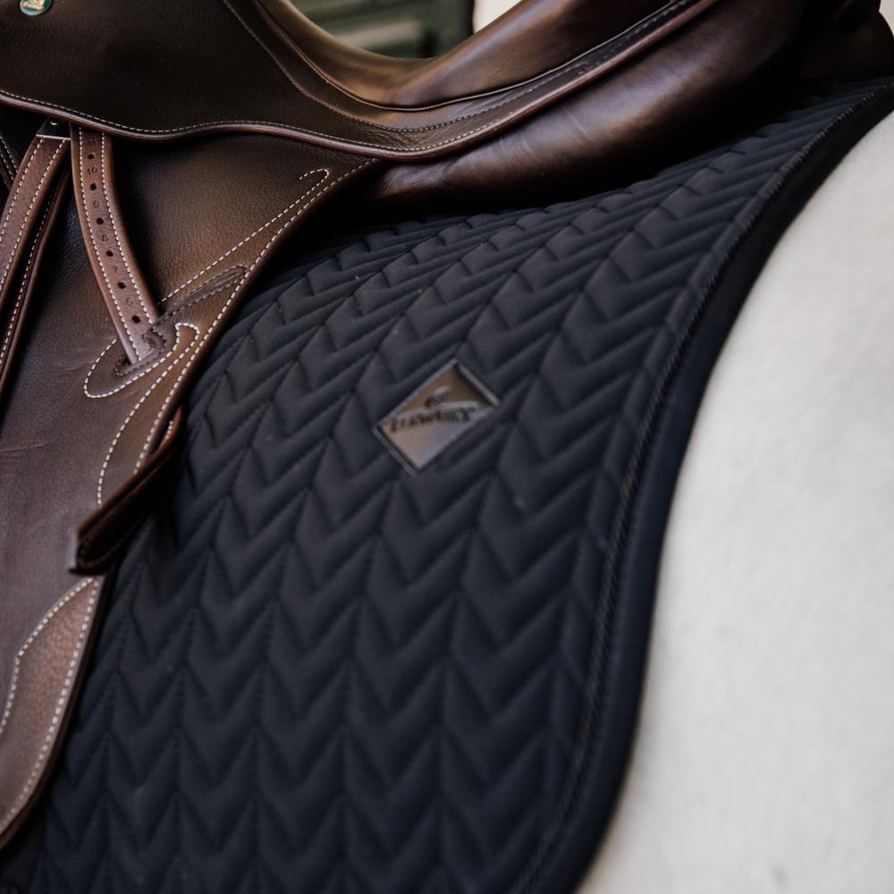 Tapis fishbone dressage noir 4/5