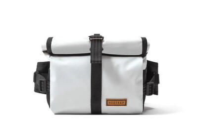 Restrap Utility Hip Pack White Umhängetaschen in Weiß