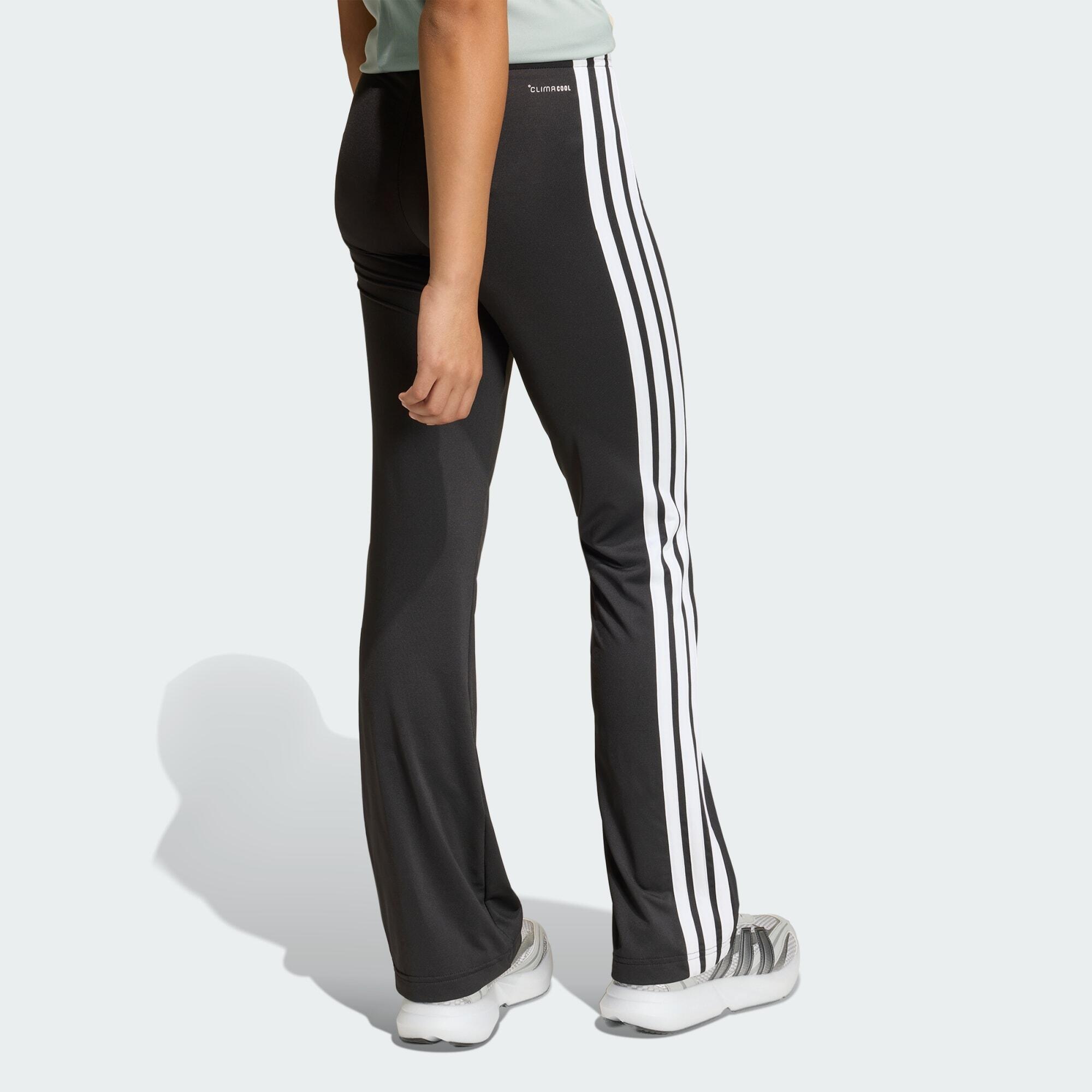 Legging Train Essentials 3-Stripes Flared 3/5