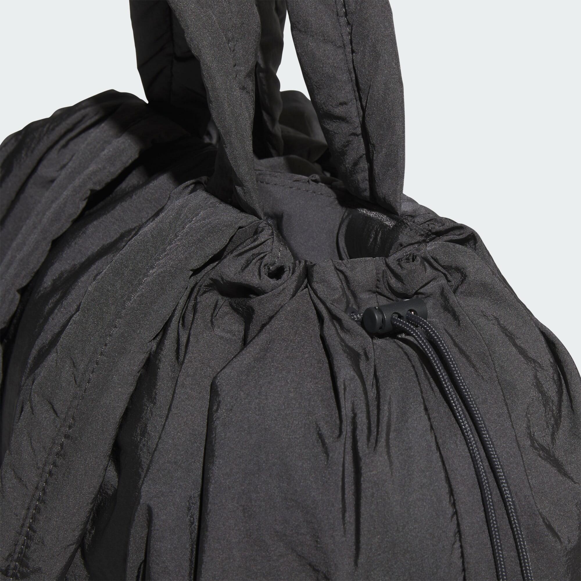 TOTE BAG MUST HAVES 5/7