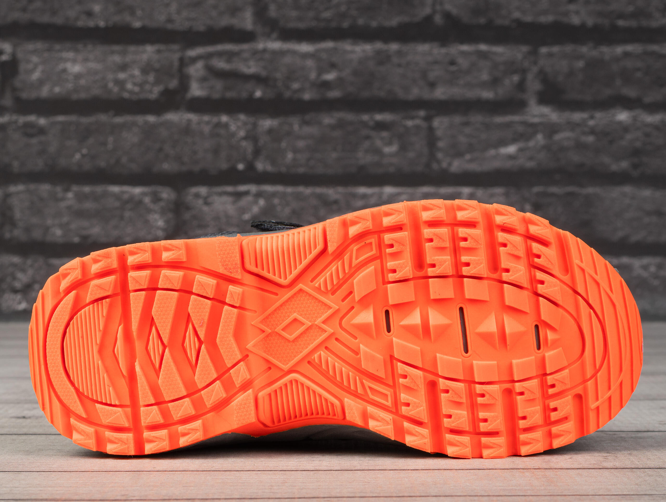 Buty dziecięce sportowe Lotto WOODLARK K 5/6