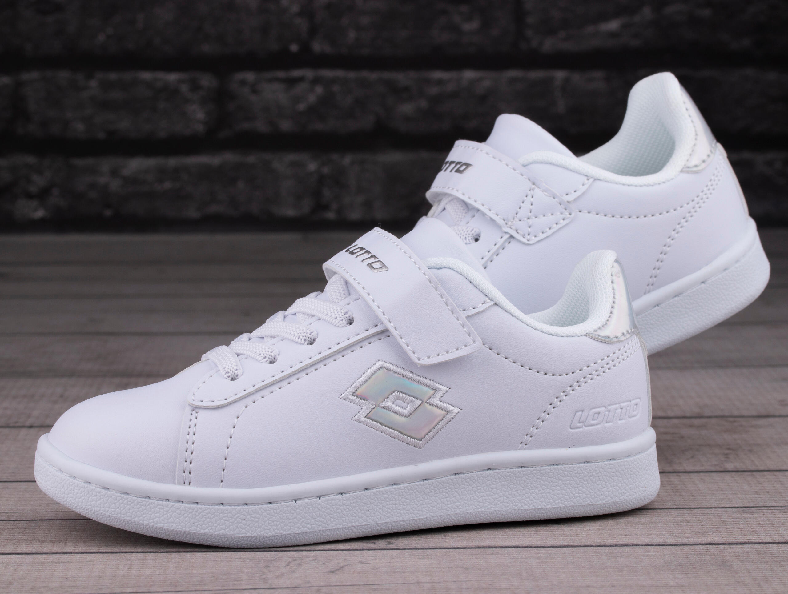 Buty dziecięce sportowe na rzep Lotto DAMPOLIS GC K 3/6