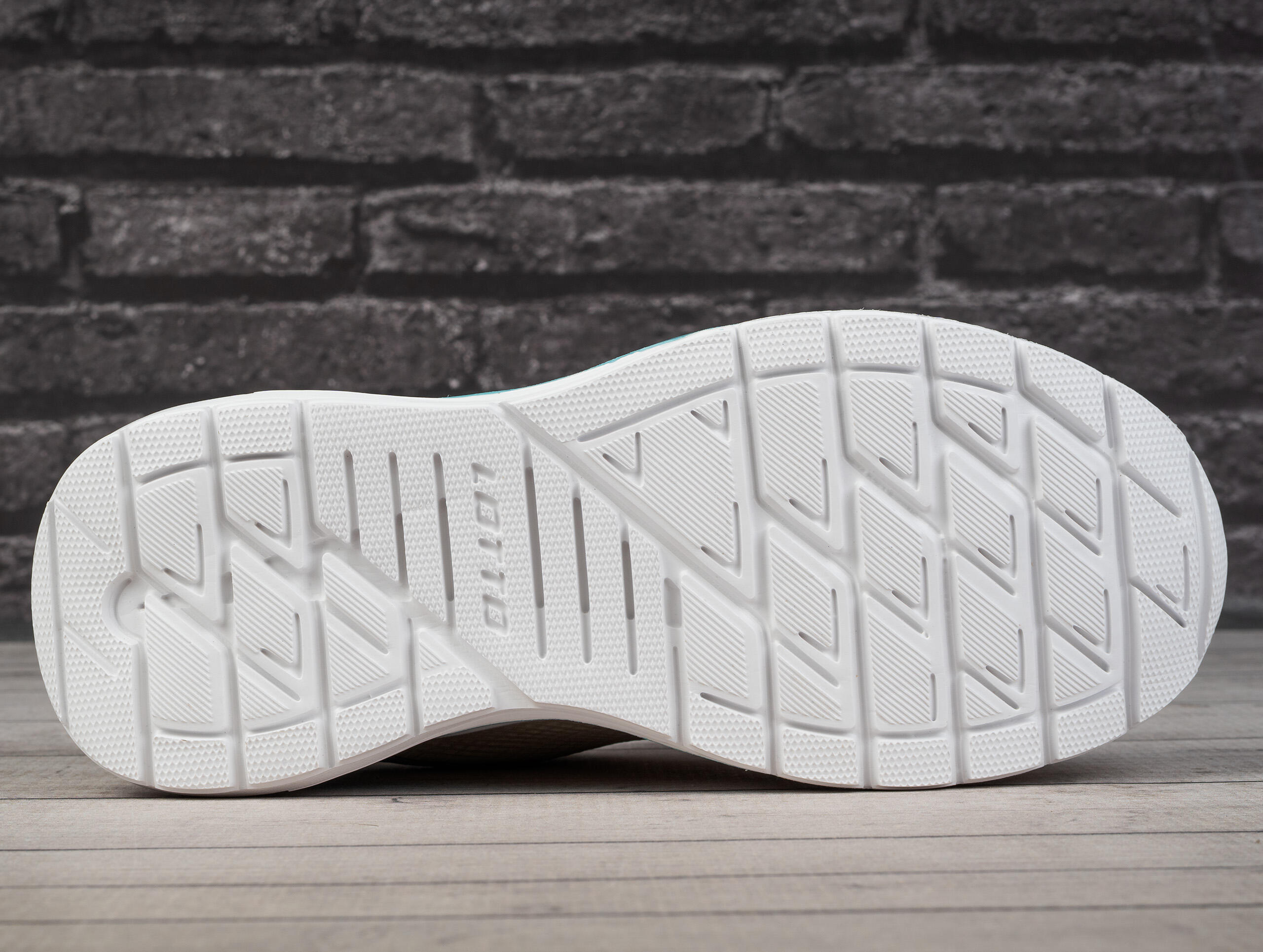 Buty damskie sportowe Lotto VITALITIV 5/6