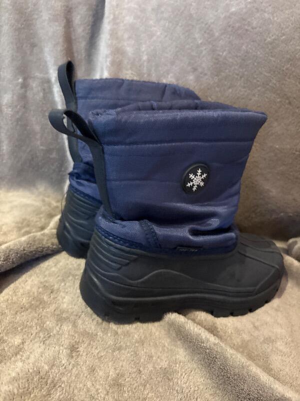 Entre Particuliers - Bottes après-ski 33 marque DOODOGS 3/4