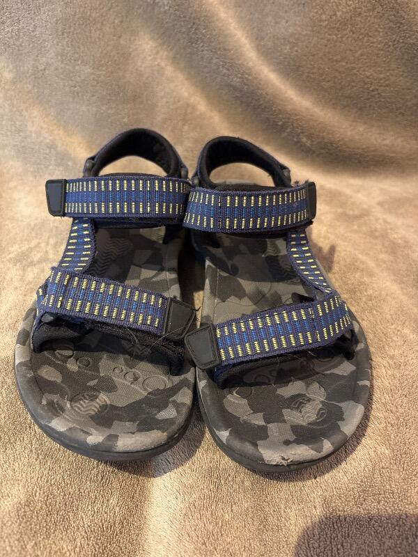 Tussen Particulieren - Watersandalen maat 31 2/3