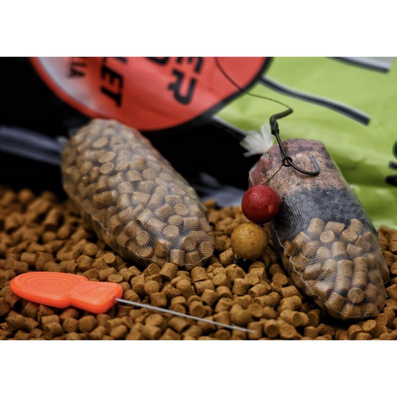 Micro-pellet karpiowy SuperFeed 2mm/1kg Squid&Chili