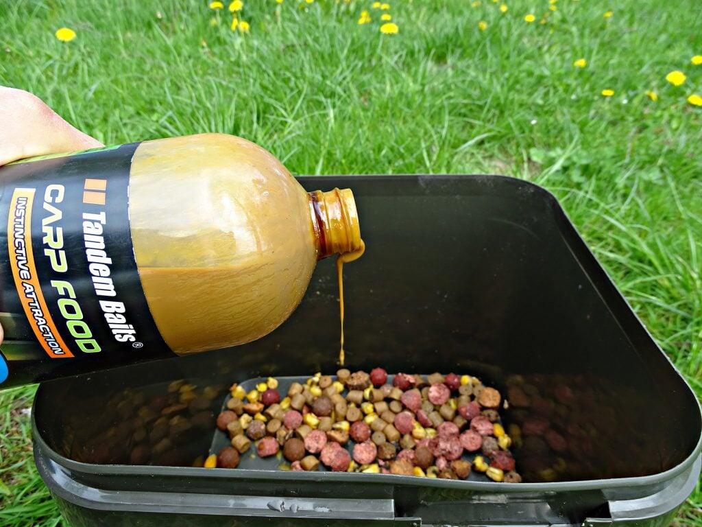 Booster Karpiowy do ziga Carp Food 1000ml Czarny Halibut