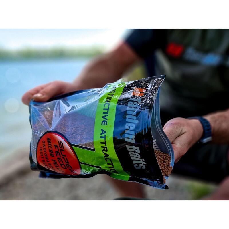 Micro-pellet karpiowy SuperFeed 2mm/1kg Squid&Chili