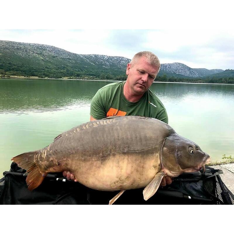 Booster do PVA SuperFeed Liquid Carp Tučný Losos & Kaviár 1000ml