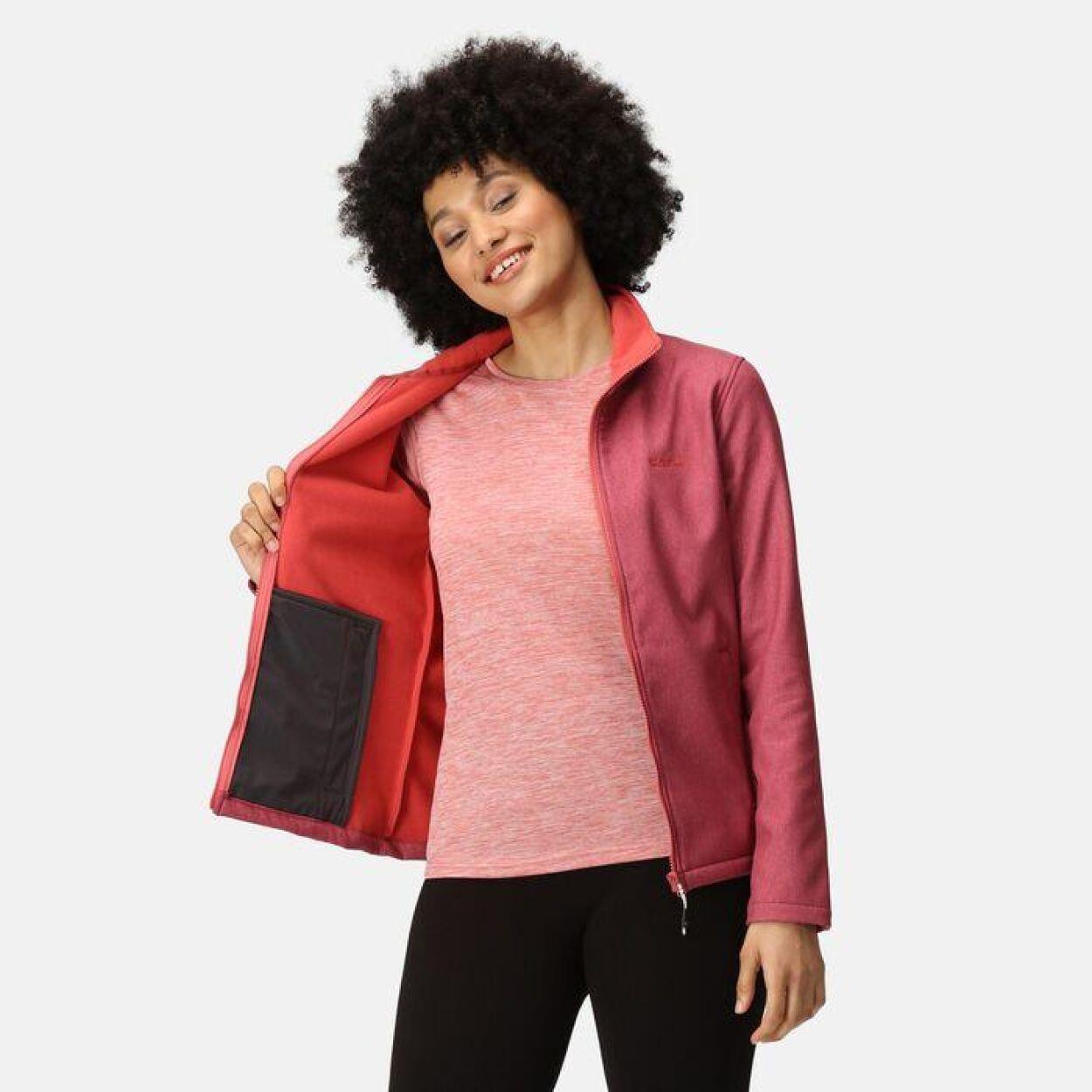 Regatta Softshelljacke Damen Connie V 4/7
