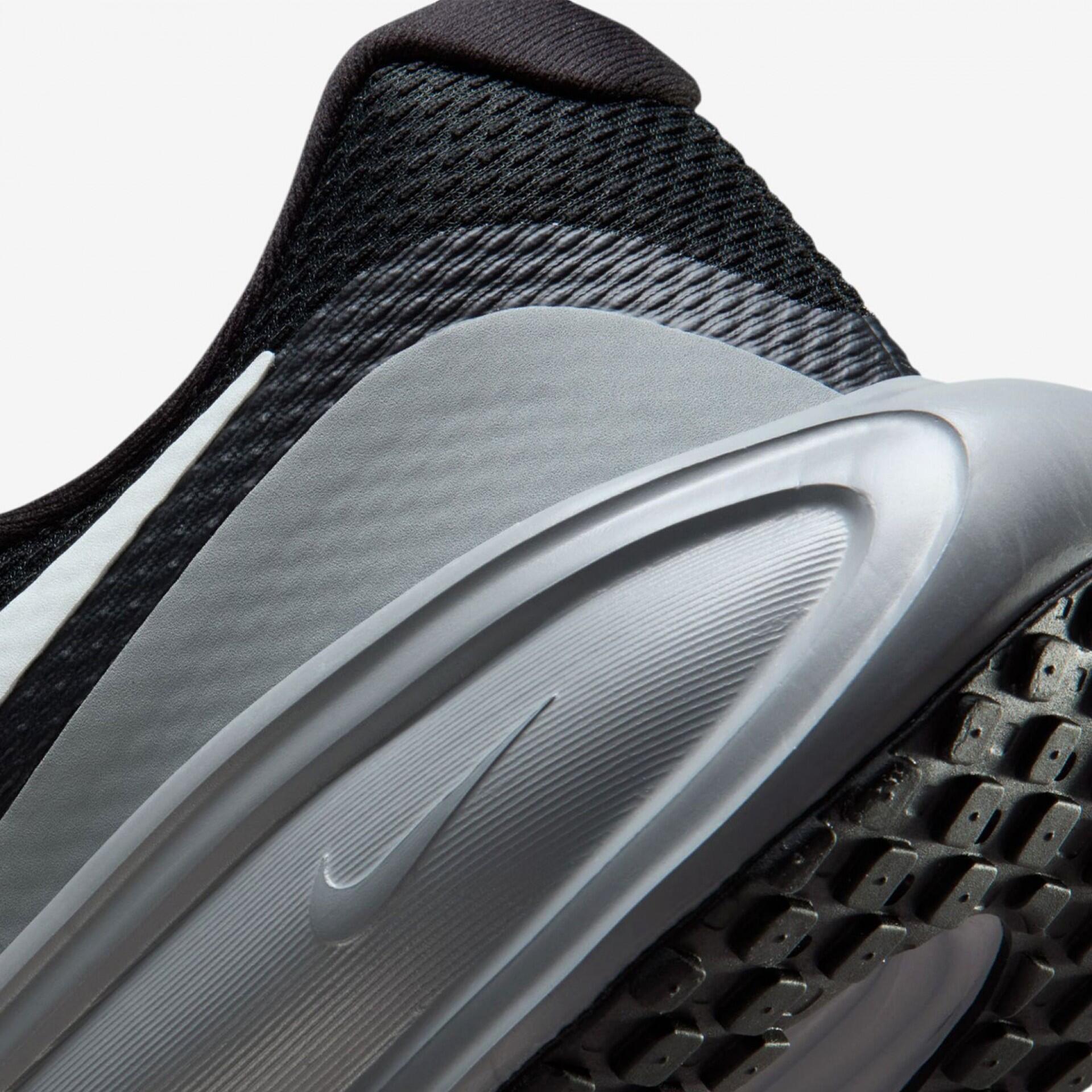 Zapatillas de Running Hombre Nike Revolution 8  HJ9198-008 Negra 6/7