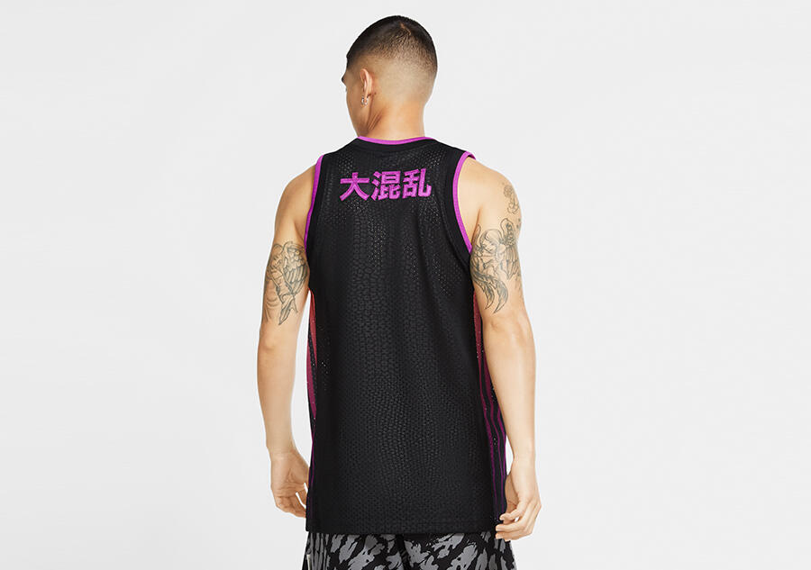 NIKE picture