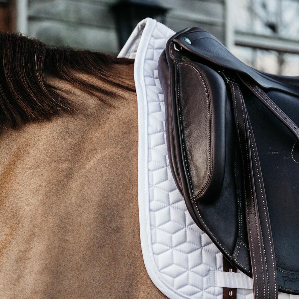 Schabracke classic Dressur weiss 3/5