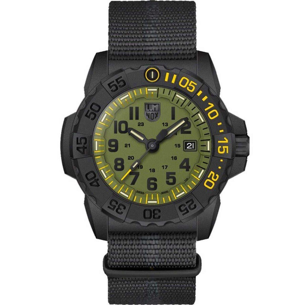 LUMINOX picture