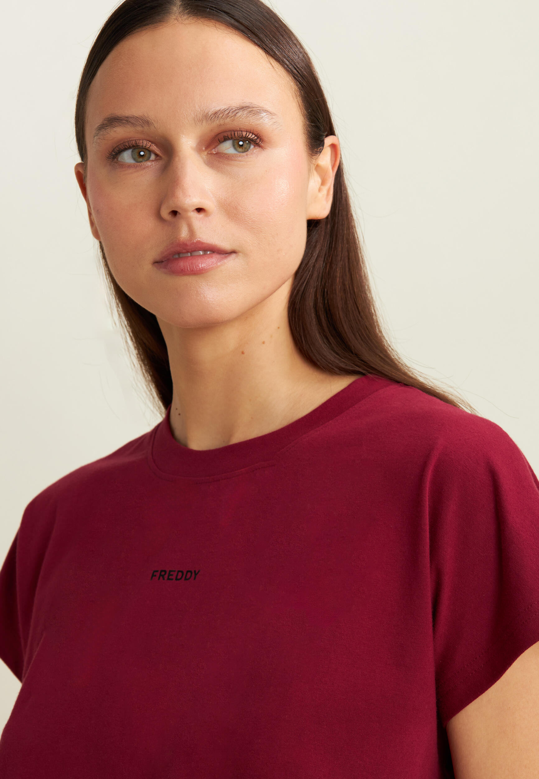 T-shirt pour femmes avec imprimé sur l’épaule 4/4