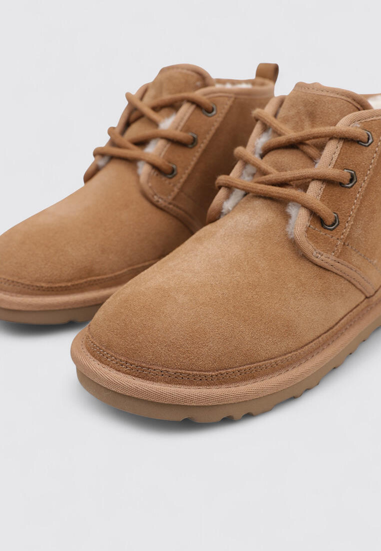 UGG Neumel Femme — Bottine mi-haute en cuir, doublure textile 3/5