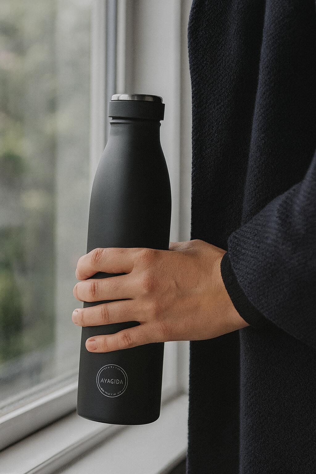 AYA & IDA Drinkfles 750 ml Matte Black 4/5