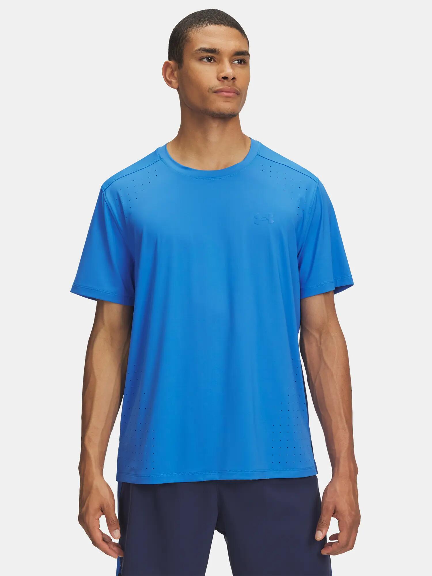 UNDER ARMOUR picture