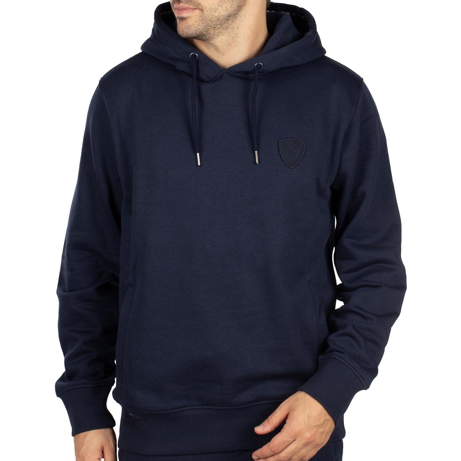 bleu marine.