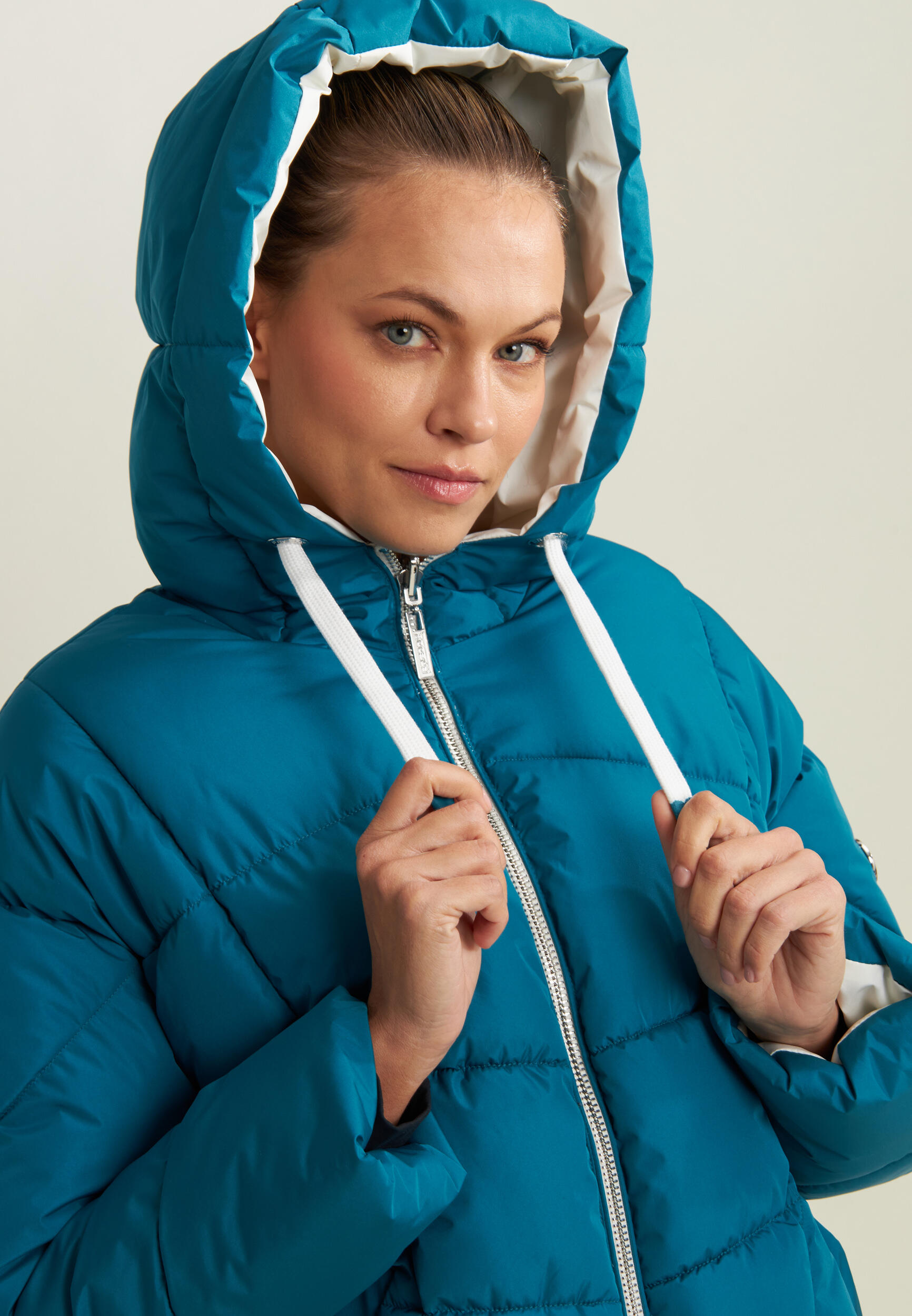 Doudoune pour femmes réversible avec capuche réglable 4/5