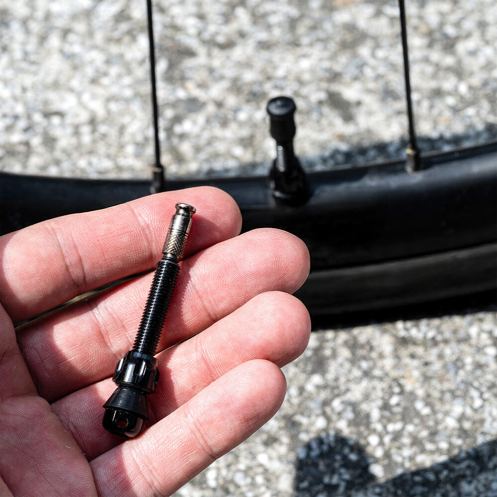 Lezyne Válvula Tubeless Clik™ TLR Pro negra 3/4