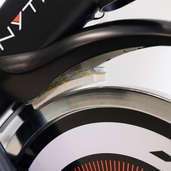 BH Fitness NYTRO H9177 — Vélo Indoor, volant 22 kg, résistance réglable 5/7