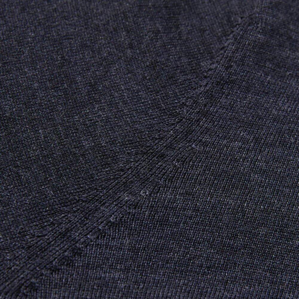 Women's V-neck jumper – Lightweight and elegant in merino wool 6/7
