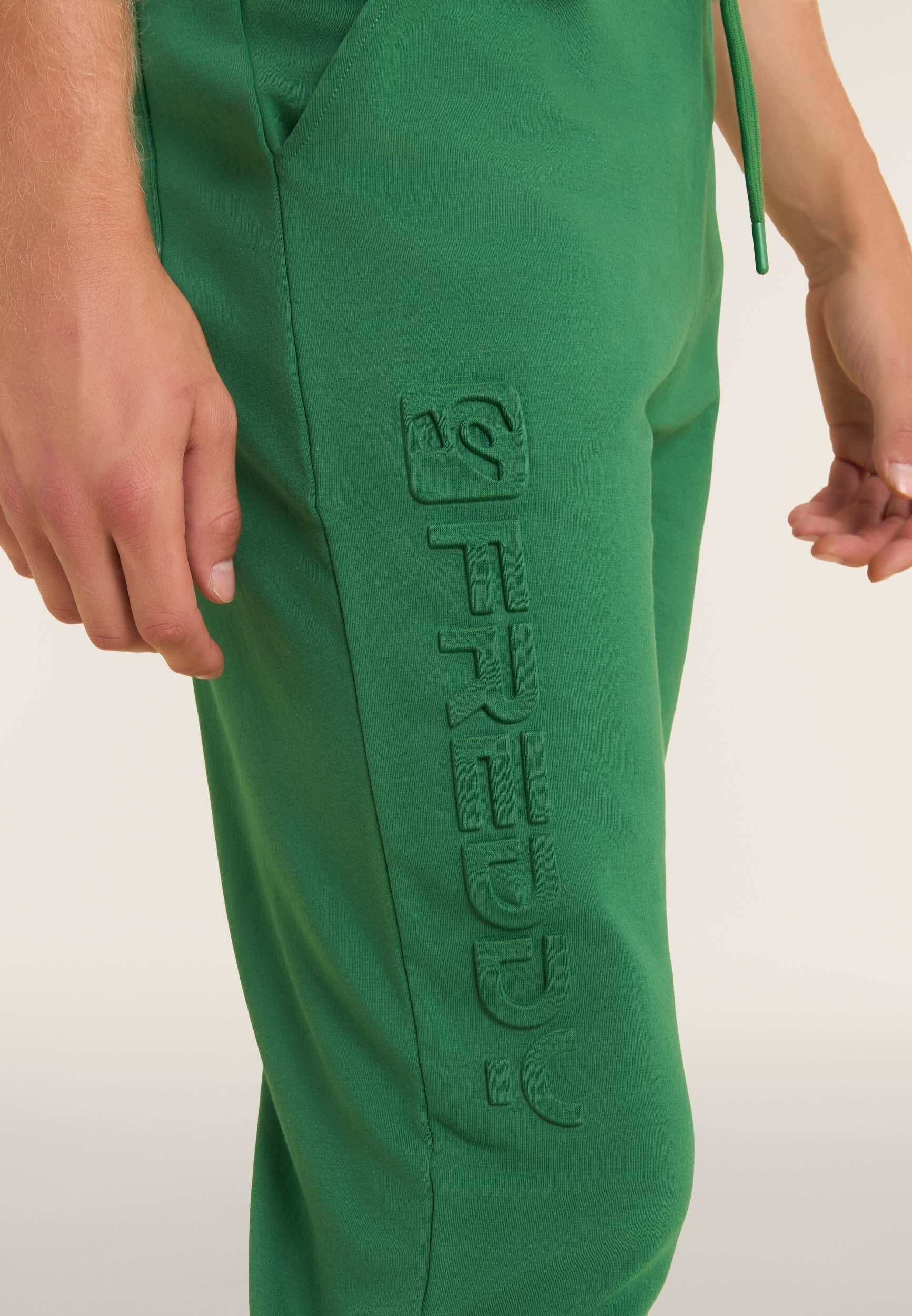 Pantalón slim en tejido interlock con maxilogotipo en relieve 4/4