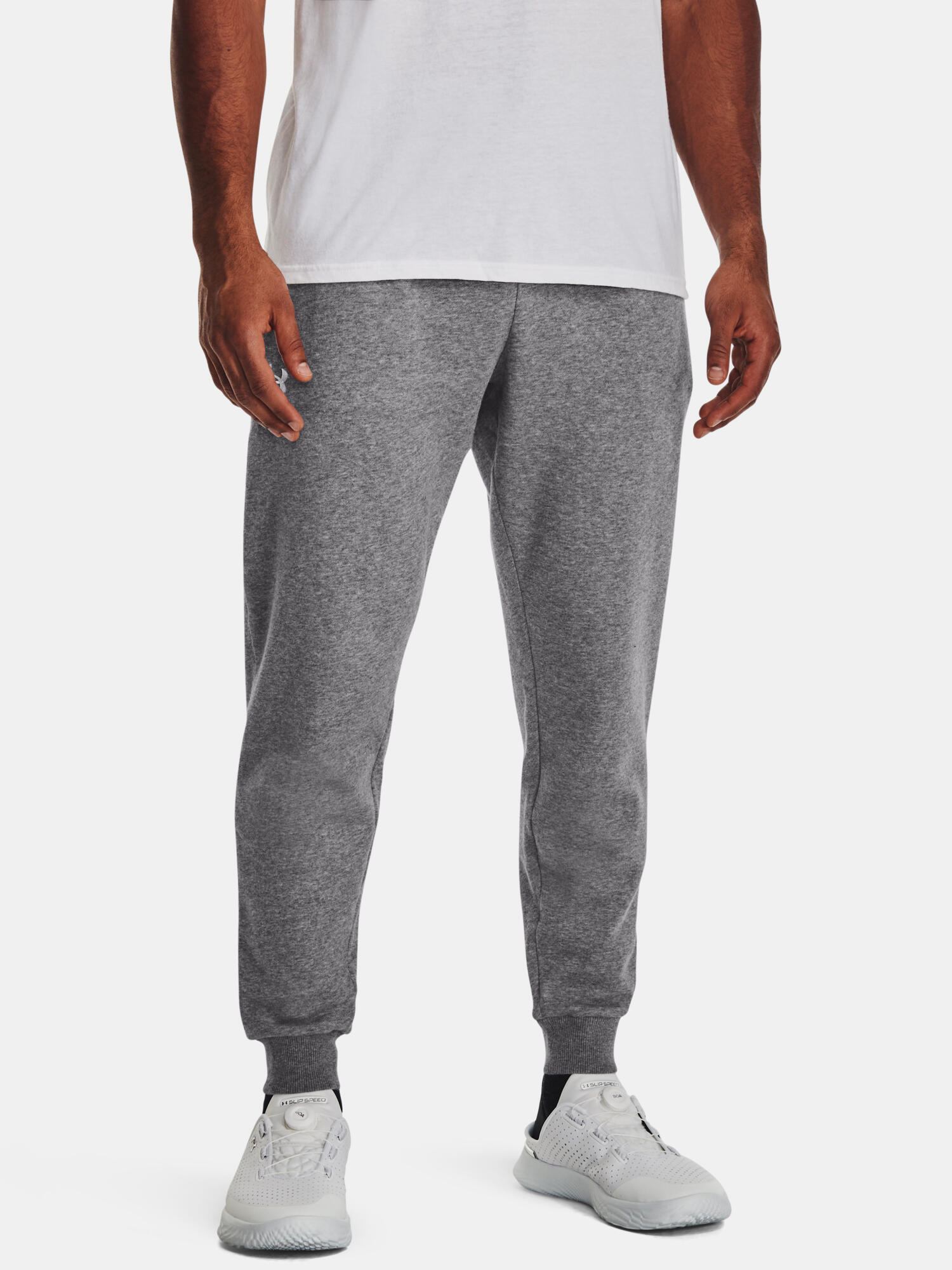 UNDER ARMOUR picture
