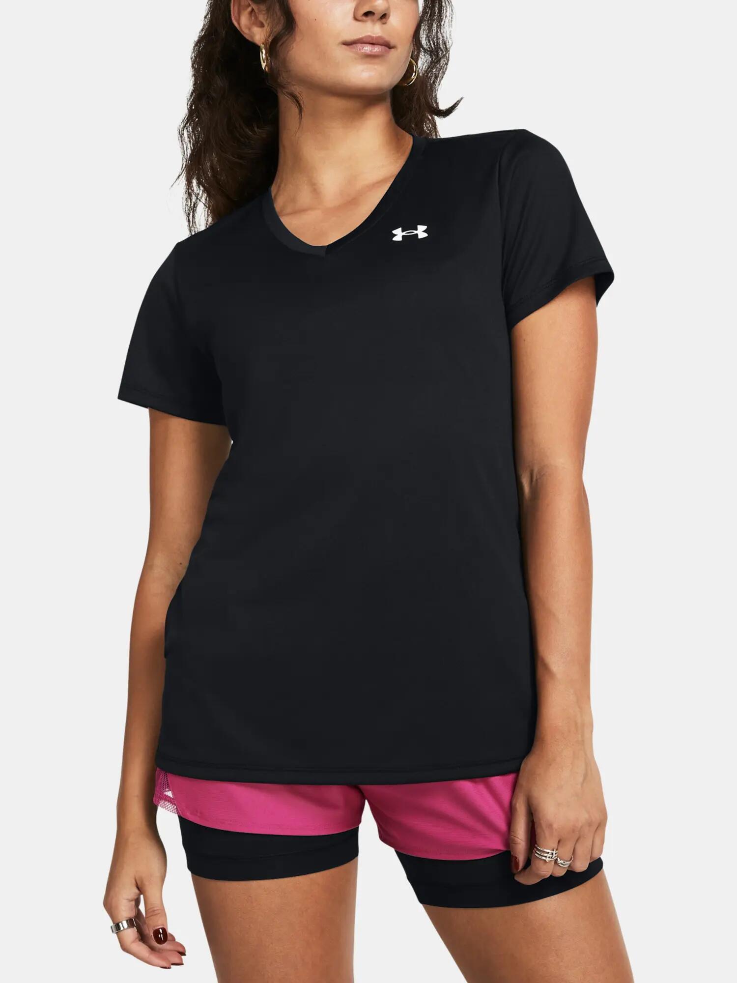 UNDER ARMOUR picture