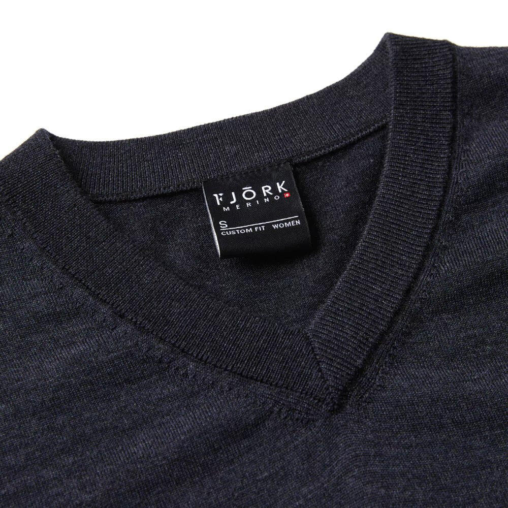 Women's V-neck jumper – Lightweight and elegant in merino wool 5/7