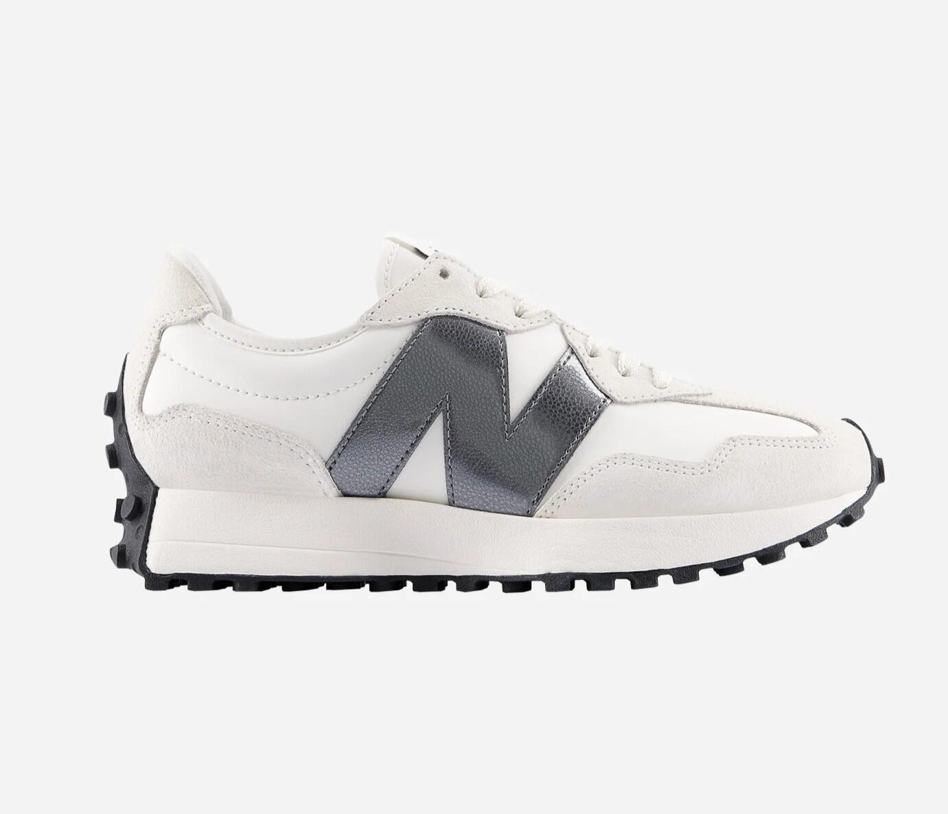NEW BALANCE picture