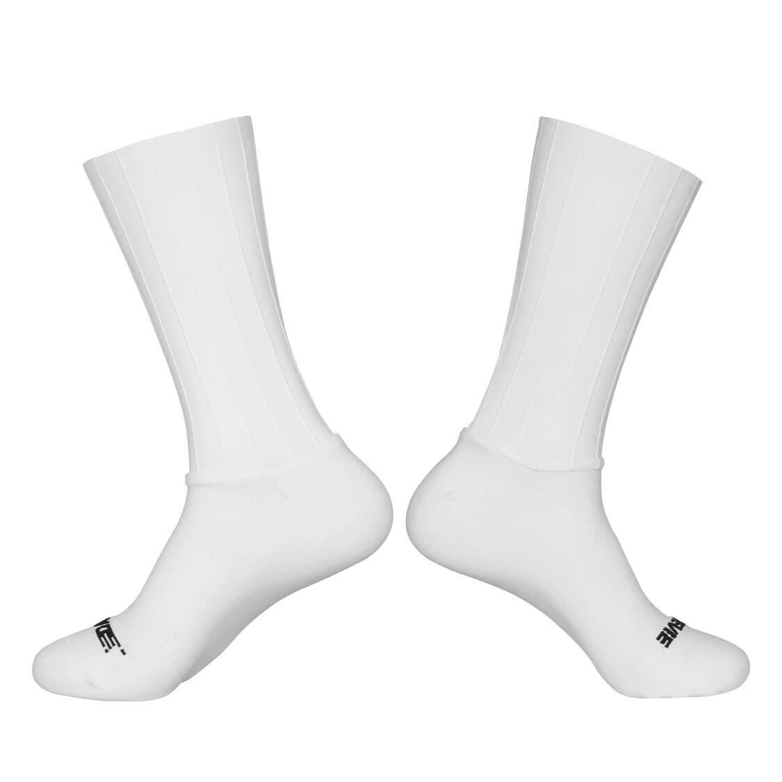 Chaussettes AERO blanches – aérodynamiques et respirantes 3/6