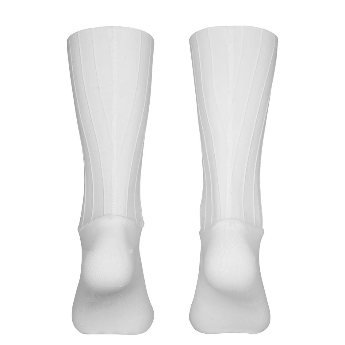 Chaussettes AERO blanches – aérodynamiques et respirantes 2/6
