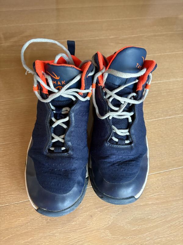Tussen Particulieren - Basketbalschoenen maat 35 Tarmak 2/4