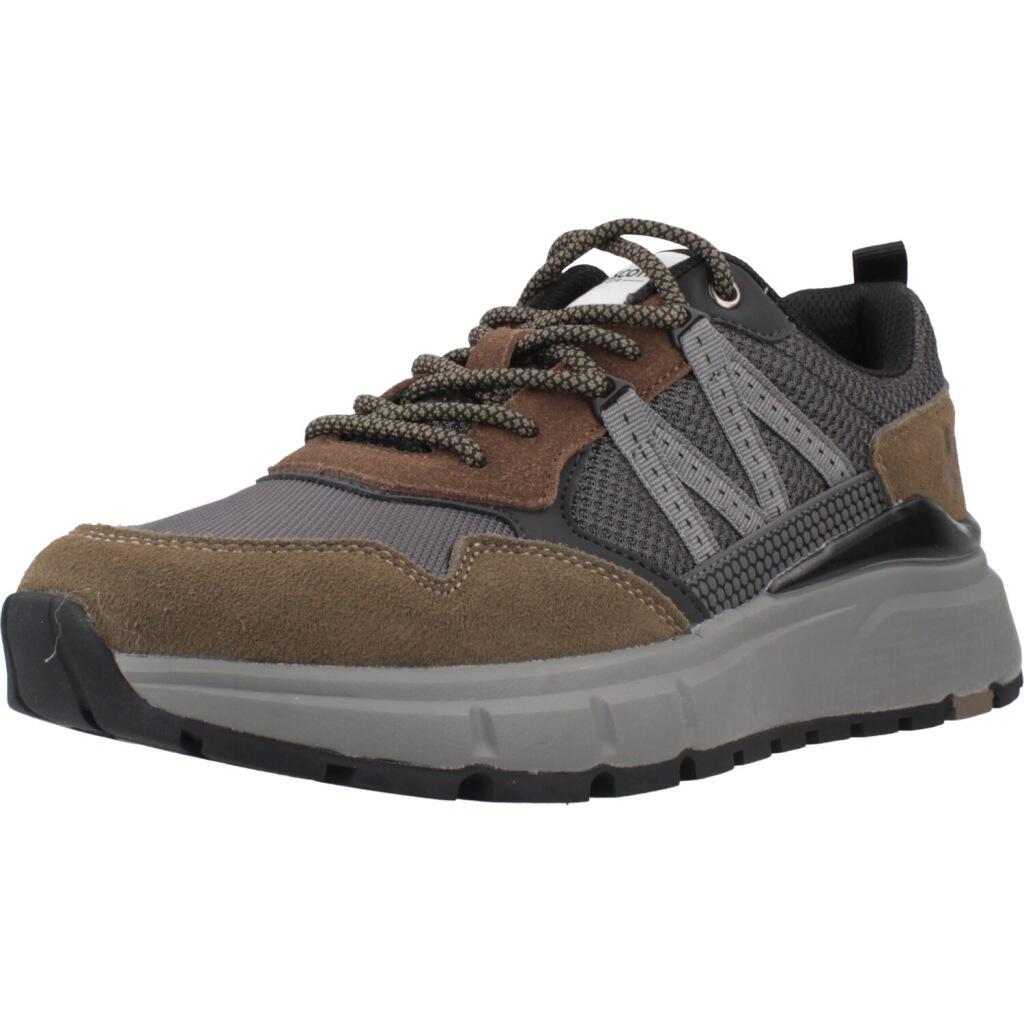 LYLE AND SCOTT picture