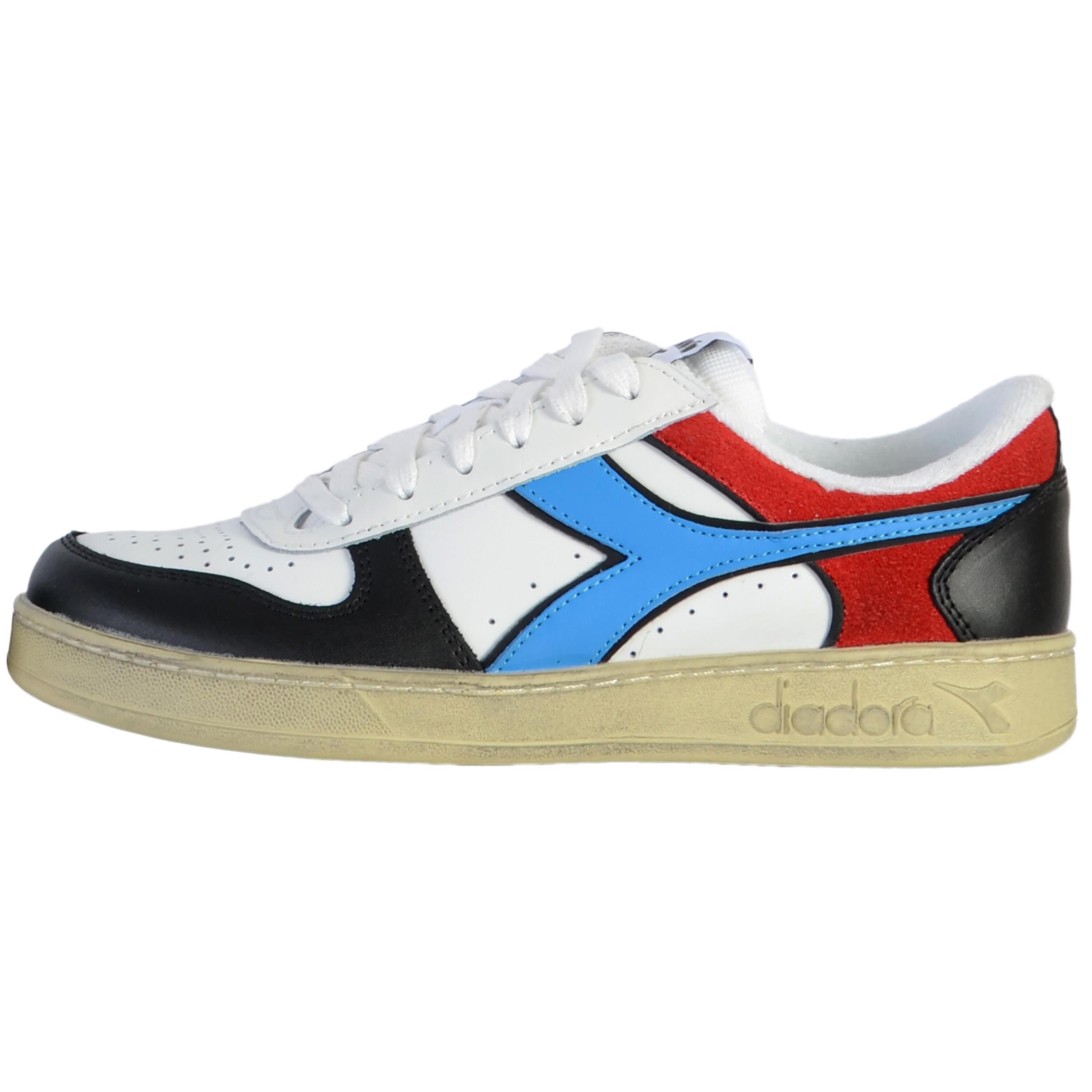 DIADORA picture