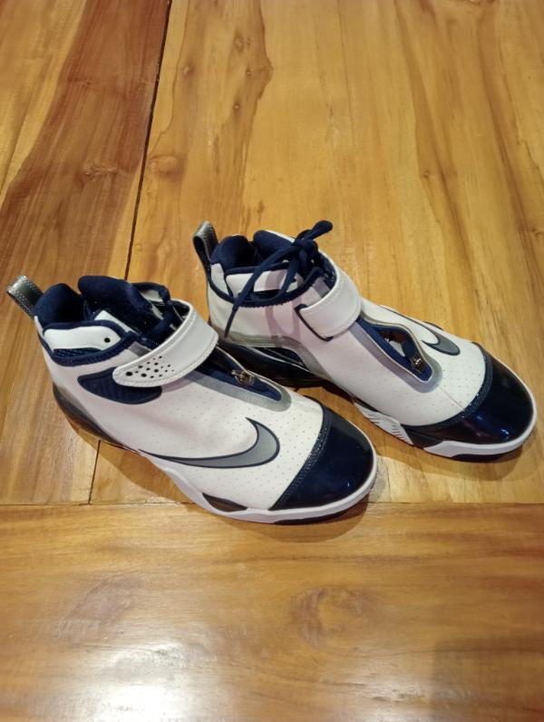 Entre Particuliers - BASKETS NIKE AIR 2/2